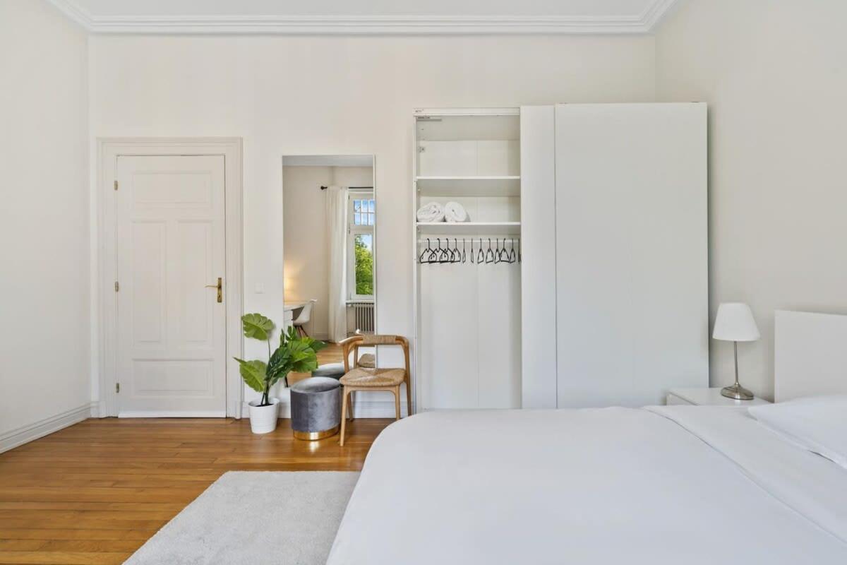 Room W Shared Bathroom&Kitchen In Luxury Villa Luxemburg Exterior foto